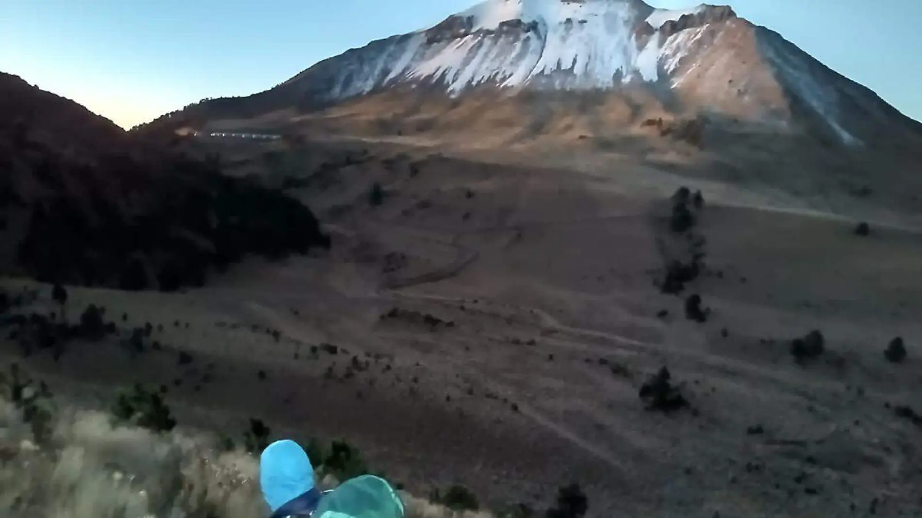 Dos personas fueron reportadas como extraviadas en el Volcán Citlaltépetl por lo que iniciaron un operativo de búsqueda